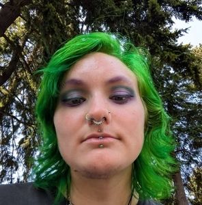 Meet your Posher, Fae